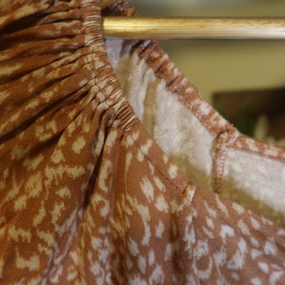 Urban Outfitters long sleeved crop- Size Medium - Picture 3 of 4